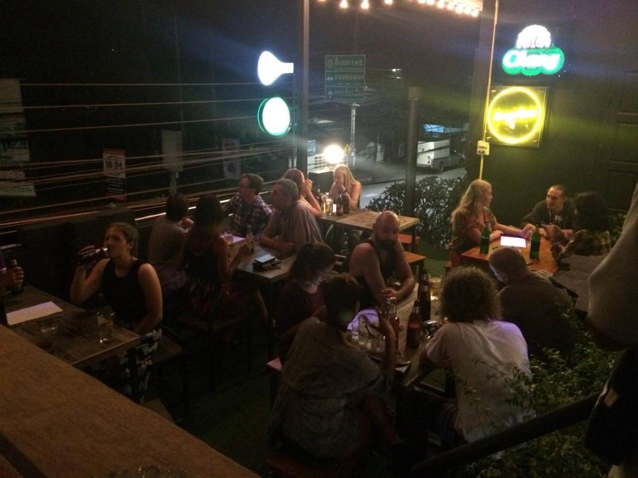 Chang Bed And Bar Hostel (Adults Only) Сурат-Тхані Екстер'єр фото