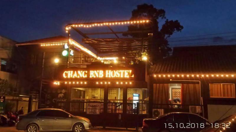 Chang Bed And Bar Hostel (Adults Only) Сурат-Тхані Екстер'єр фото