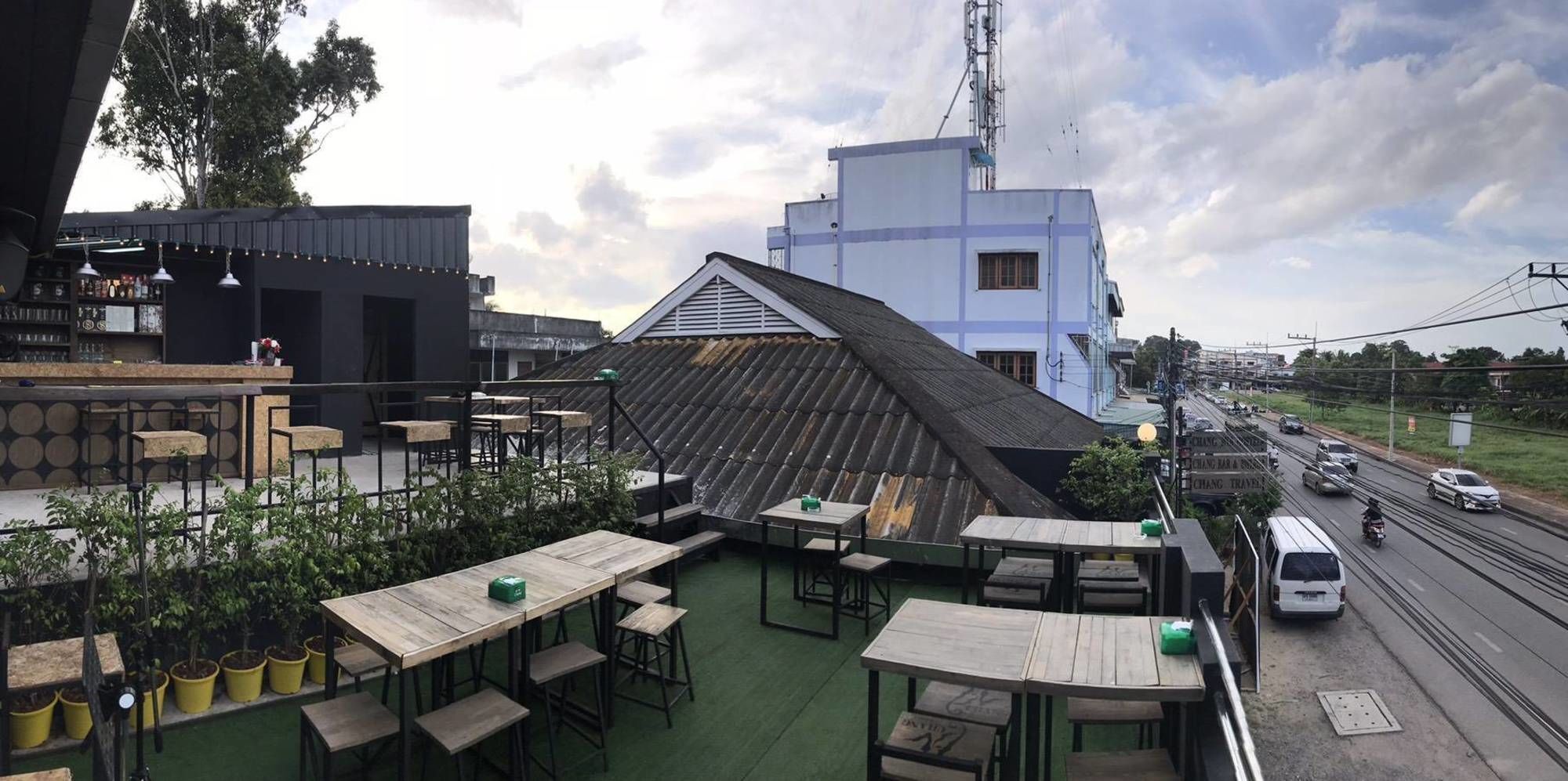 Chang Bed And Bar Hostel (Adults Only) Сурат-Тхані Екстер'єр фото